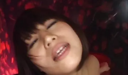 Beautiful women free vr porn take off her skirt, masturbating pussy with a vibrator and moans from orgasm