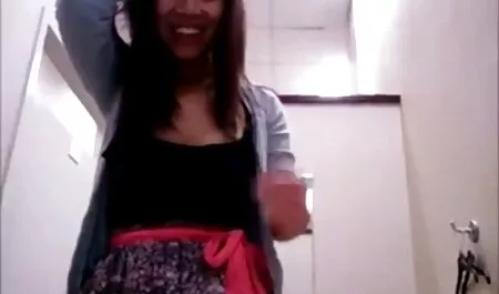 Mature couple in wig, finger, fucking guys thaiporn with their hands